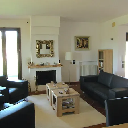 Villa Quaint Villa In Miglianico With Terrace